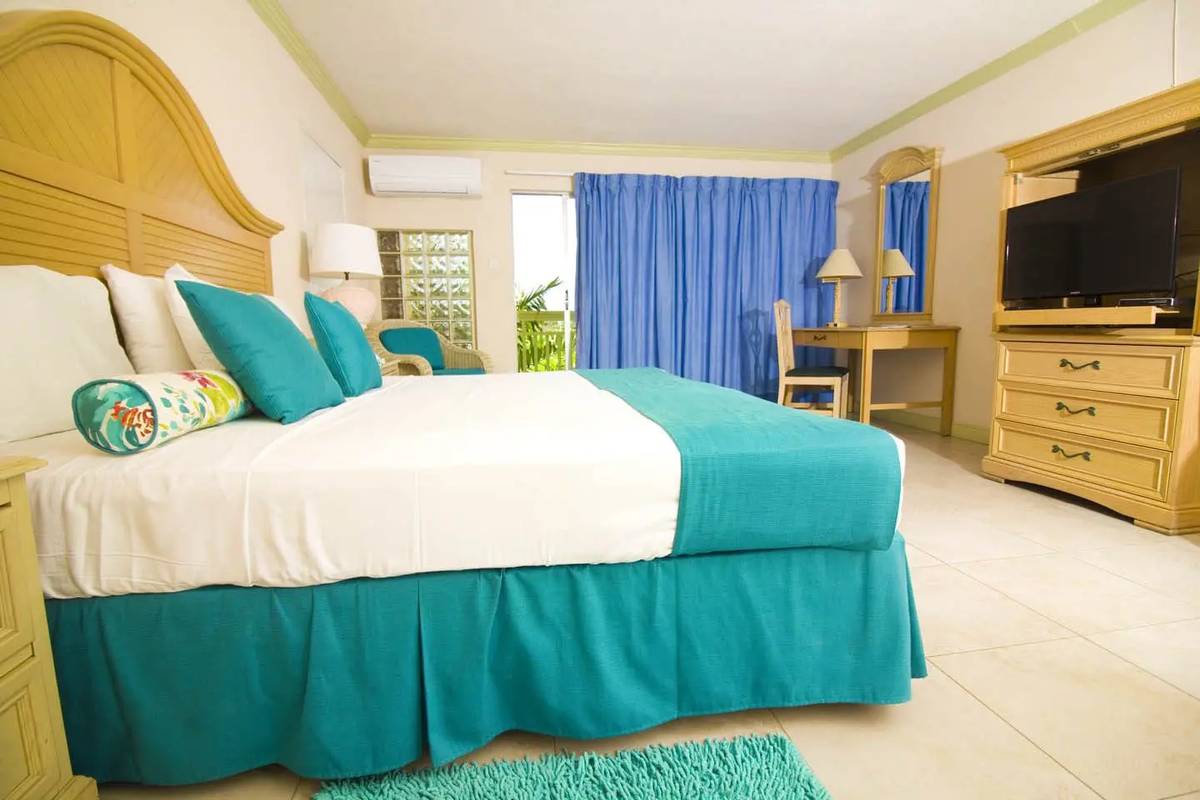 Golden Sands Hotel