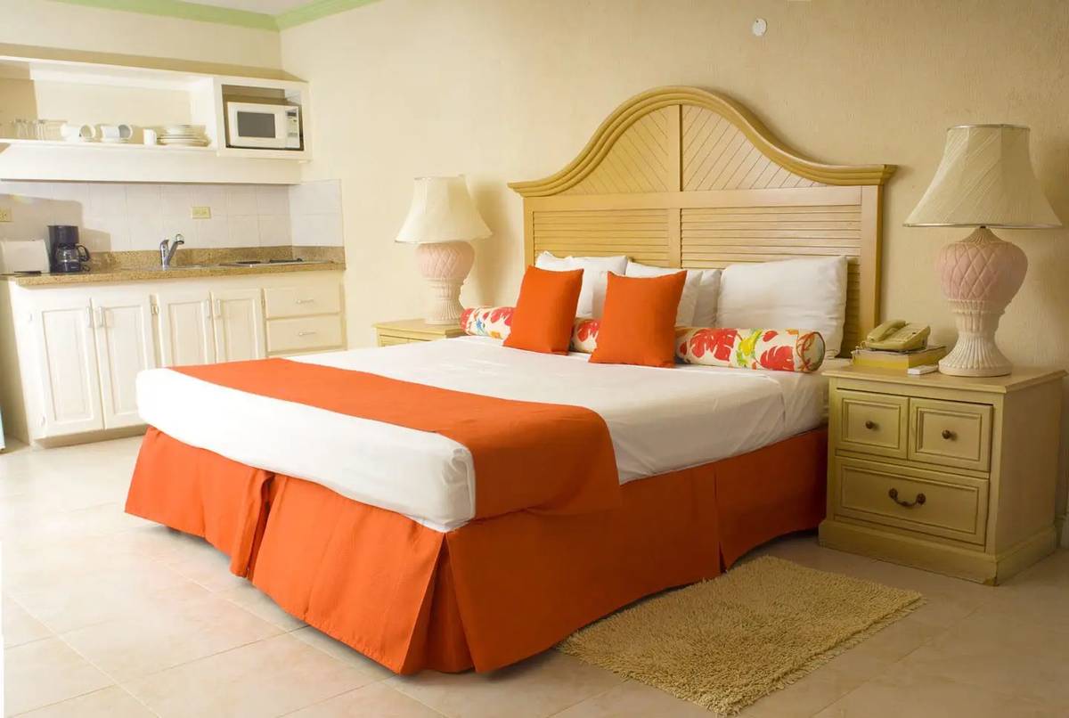 Golden Sands Hotel